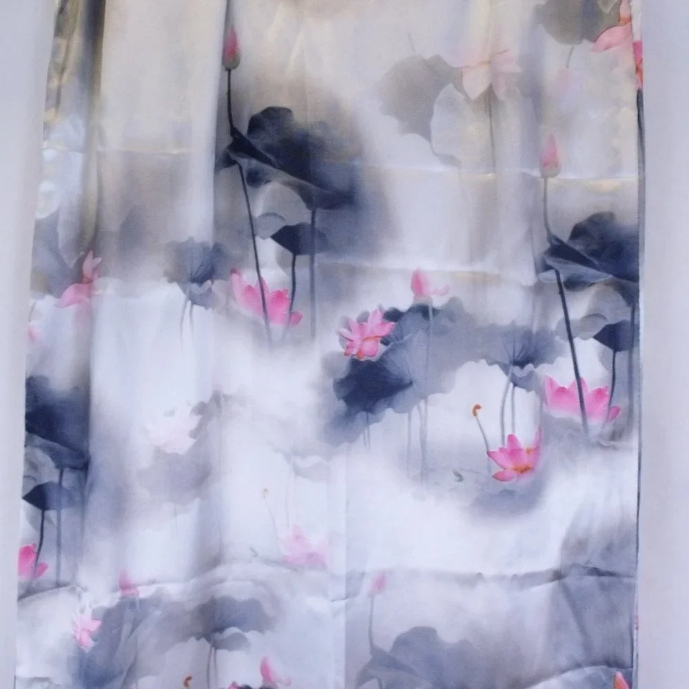 Water Lilly Long SIlk Feel Scarf